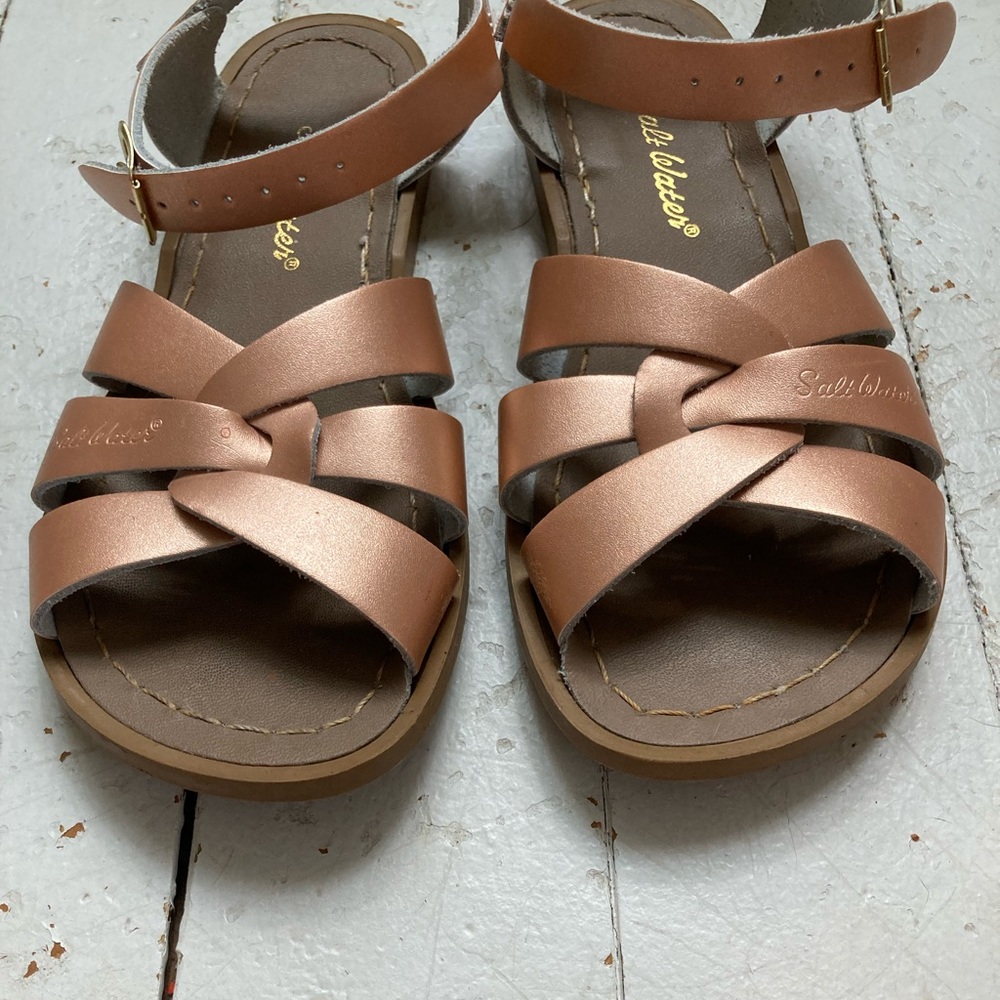 Girls rose gold saltwater sandals size 3big girl